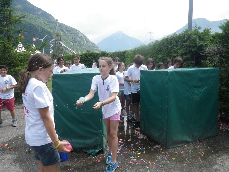 Village Camps International Summer Camp Leysin, Switzerland 2026-08-15 https://www.villagecamps.com/journals_admin/images/695-10-yellowgreeniess (12).jpg
